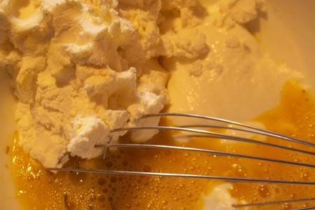 Мини киши или сырно -творожные  кексы в тесте фило.: шаг 3