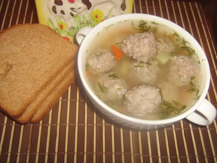 Суп с фрикадельками из мяса индейки: шаг 1