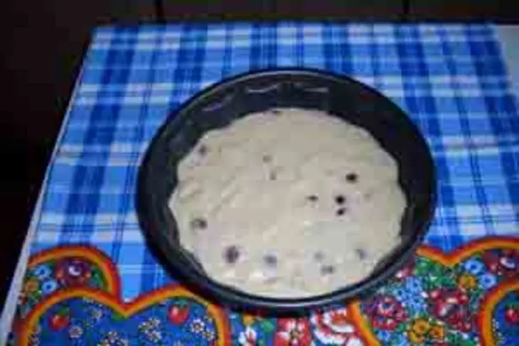 Пирог с ананасами и клюквой: шаг 2