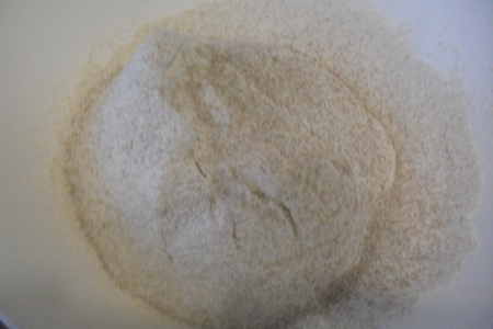 Ржано-пшеничный хлеб: шаг 1