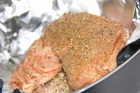 Паста "максимус" с мраморной говядиной, рукколой и соусом из тунца.: шаг 2