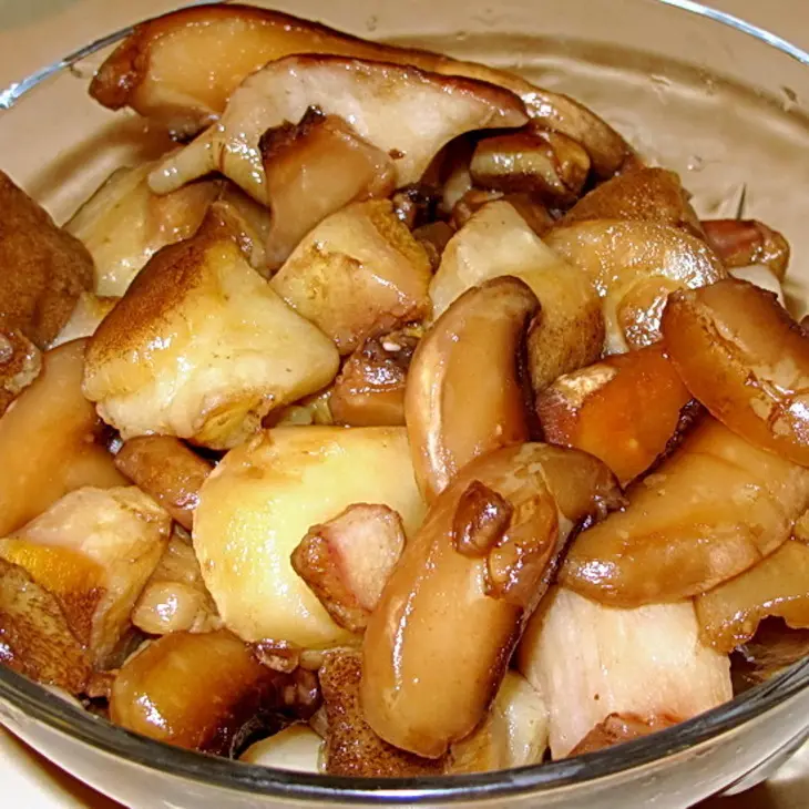Фарфалле с брокколи и грибным соусом: шаг 1