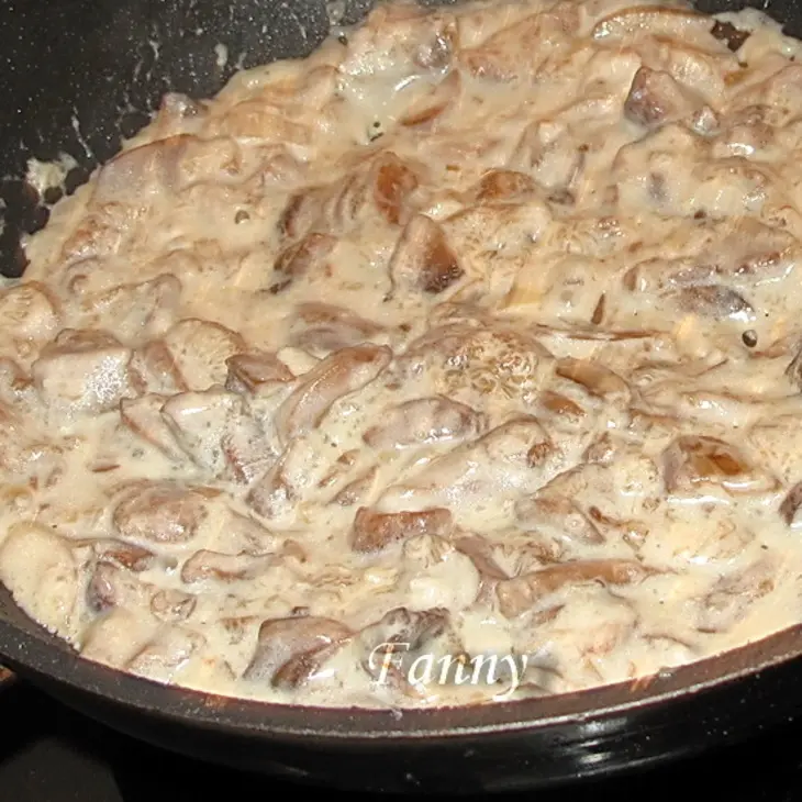 Фарфалле с брокколи и грибным соусом: шаг 4