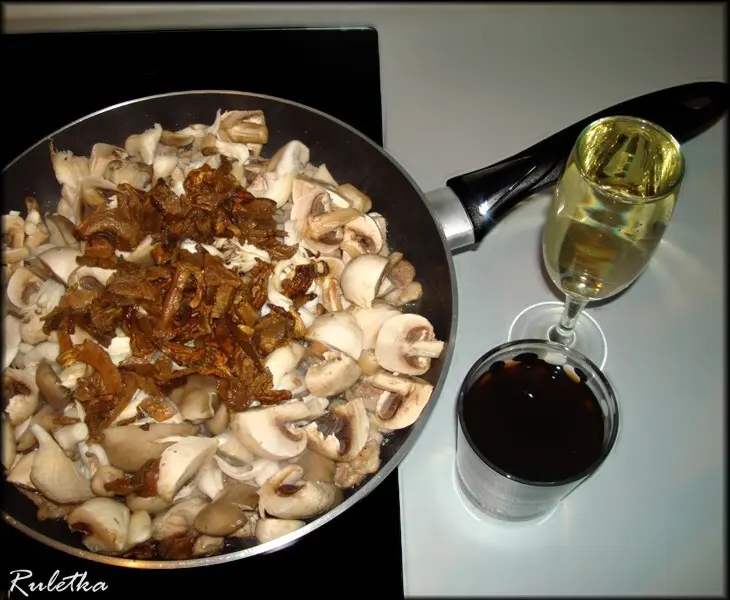 Spaghetti tetrazzini. паста, запечённая с курицей и грибами.: шаг 6