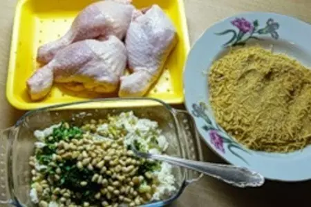 Ножки, фаршированные фетаксой и кедровыми орехами.: шаг 3