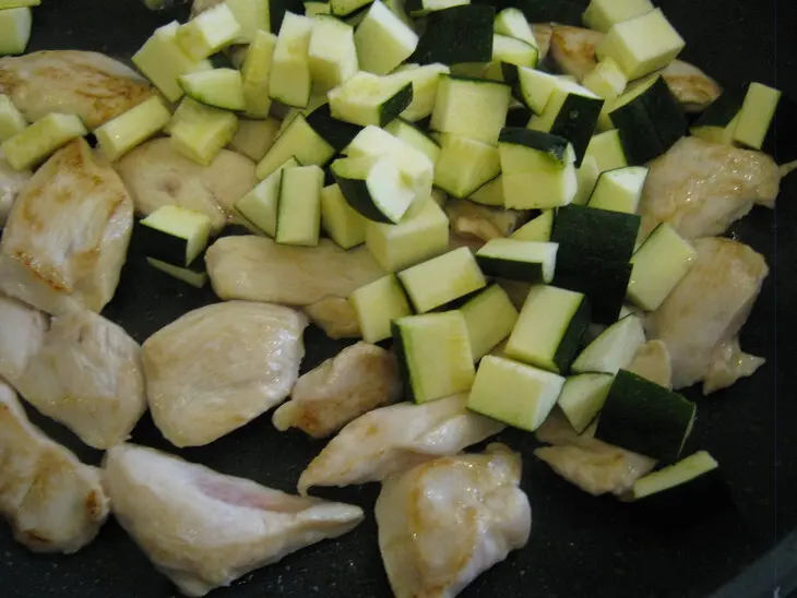 Цыплёнок по-тайски с орехом кешью.(thai cachew chicken): шаг 5