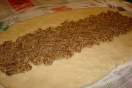 Творожный венок с ореховой начинкой: шаг 4