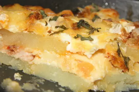 Картофельная запеканка с курицей и вялеными томатами.: шаг 9