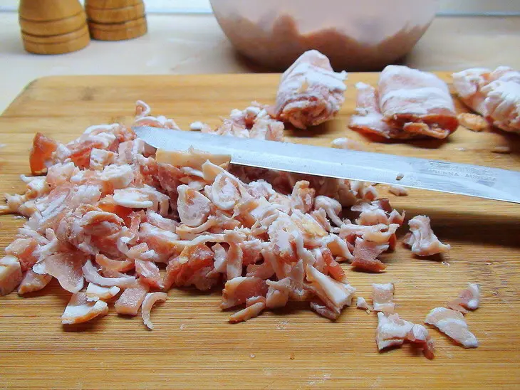 Мясные пальчики в ароматной панировке. мясные сигары из рубленого мяса.: шаг 3