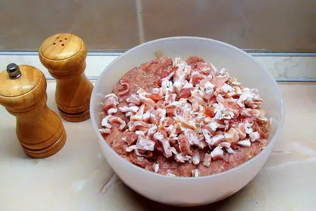 Мясные пальчики в ароматной панировке. мясные сигары из рубленого мяса.: шаг 5