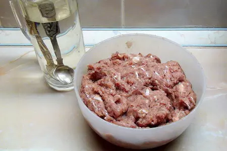 Мясные пальчики в ароматной панировке. мясные сигары из рубленого мяса.: шаг 6