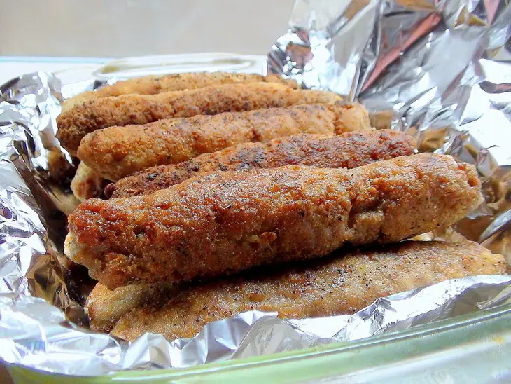 Мясные пальчики в ароматной панировке. мясные сигары из рубленого мяса.: шаг 9