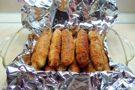 Мясные пальчики в ароматной панировке. мясные сигары из рубленого мяса.: шаг 10