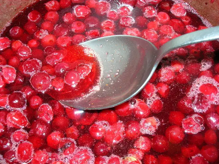 Селедка на любой вкус ( и тебе горчичная, и тебе клюквенная): шаг 2