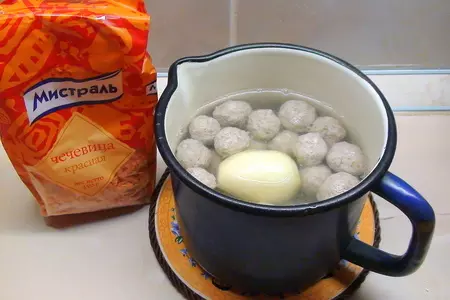 Чечевичный суп с тефтельками // вкусный обед для деток и их родителей: шаг 3