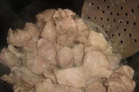 Мясо тушёное с картошкой.: шаг 1