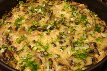 Запеканка макаронная с грибами, куриным филе в сырном соусе.: шаг 6