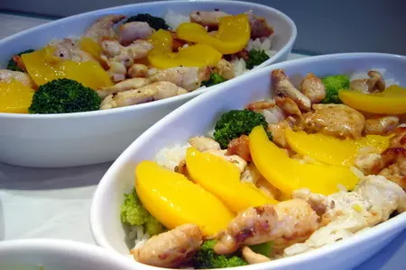 Рисовая запеканка с курицей, брокколи и персиками: шаг 3