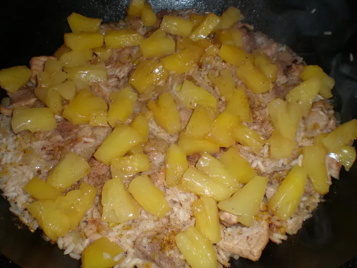 Свинина с рисом и ананасом: шаг 7