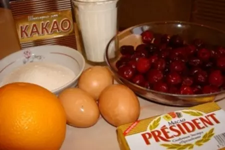 Двойной кекс с вишней: шаг 1
