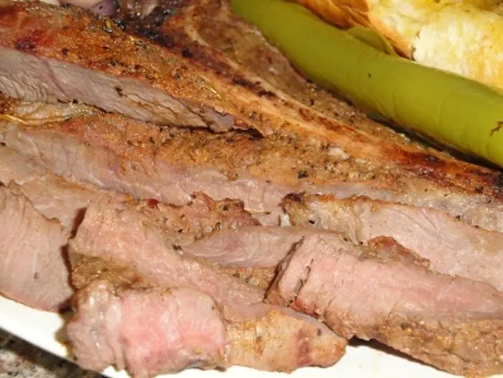 Стэйк с косточкой и мясом буйвола: шаг 9