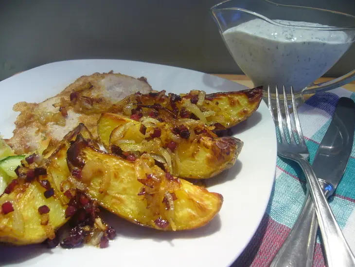 Schmelzkartoffeln („тающий“ картофель с беконом и жареным луком): шаг 5