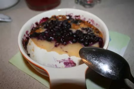 Черничная запеканка с медом: шаг 6