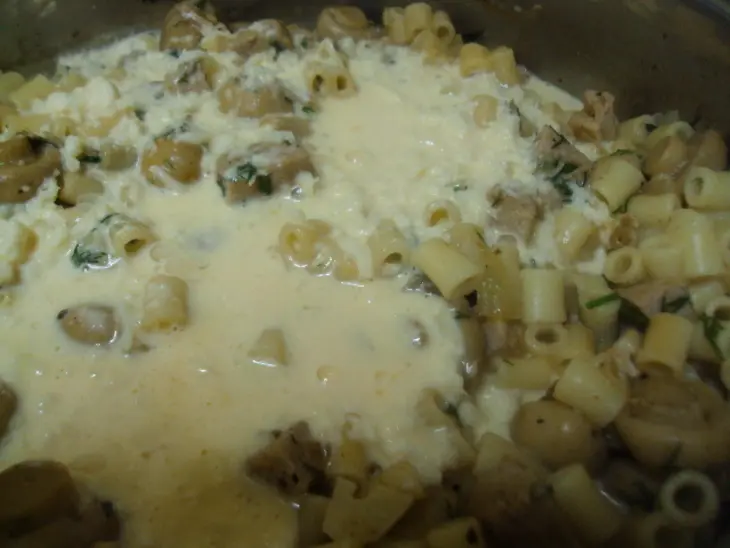 Запеканка с пастой, грибами и мясом.: шаг 5