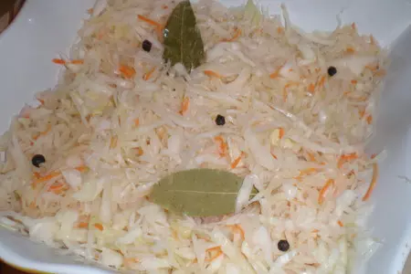 Запеканка из квашеной капусты с курицей и картофелем: шаг 2