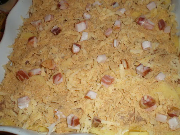 Запеканка из квашеной капусты с курицей и картофелем: шаг 5