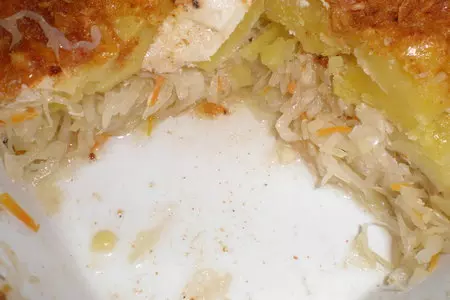 Запеканка из квашеной капусты с курицей и картофелем: шаг 9