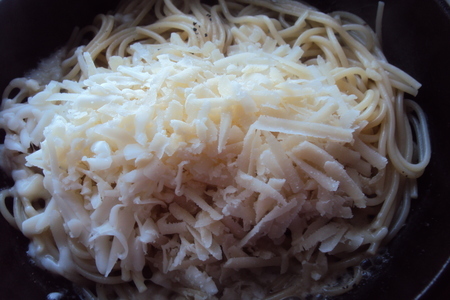 Перечная паста с сыром (cacio e pepe): шаг 3