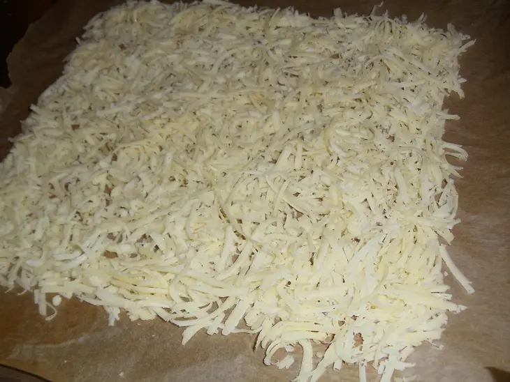 Сырный рулет с шпинатом и козьим сыром: шаг 2