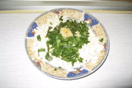 Осетинский пирог с курицей грибами и сыром: шаг 2