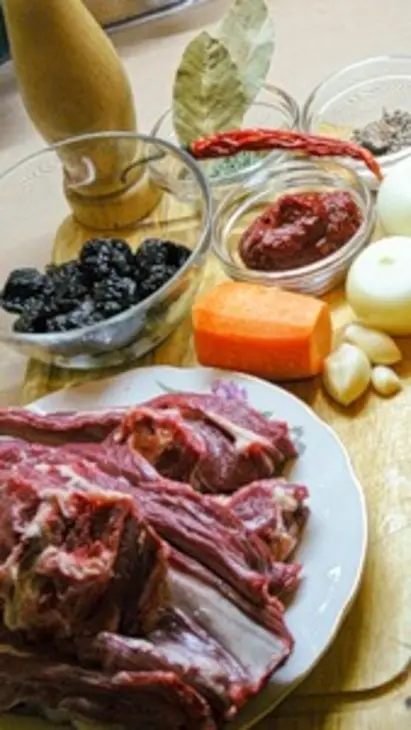 Бараньи ребрышки с черносливом.: шаг 1