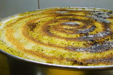 Торт, с клюквенным курдом, сливочно-шоколадным суфле и посыпкой из фисташек. очень эффектный!: шаг 9