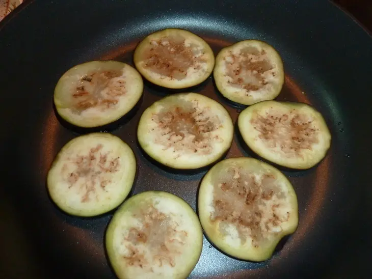 Запеканка мясная с баклажанами и рисом: шаг 3