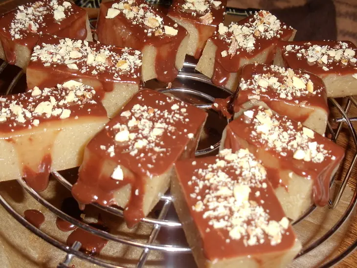 Банановый мармелад с глазурью и орехами   (борьба с "урожаем"): шаг 8