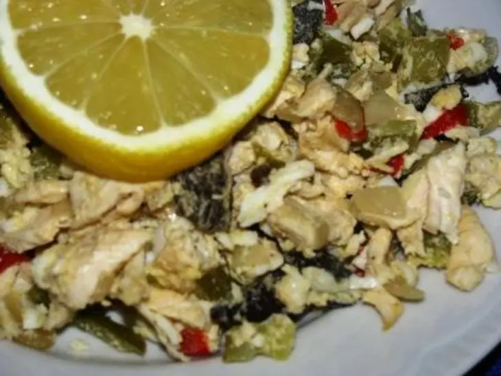 Салат беловежский с курицей: шаг 1