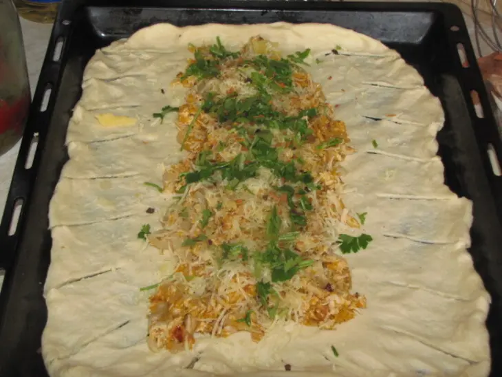Рулет плетёный с тыквой и мясом: шаг 3
