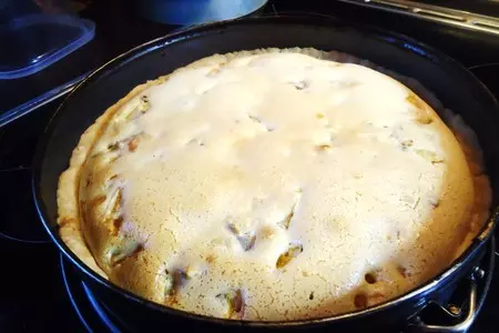 Песочный пирог с творожным кремом, орехами и фруктами. "давно не виделись!!!"))): шаг 8
