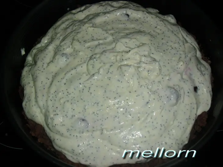 Шоколадный пирог с вишней и маком: шаг 8