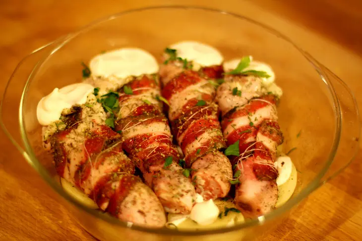 Куриные голени фаршированные, с беконом: шаг 6