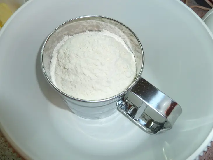 Итальянский пирог "сбризолона" ( один из самых быстрых и орехово-вкусных пирогов): шаг 2