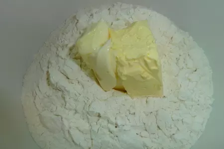 Итальянский пирог "сбризолона" ( один из самых быстрых и орехово-вкусных пирогов): шаг 3