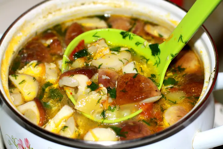 Грибной супчик с рисом и яйцом.: шаг 6
