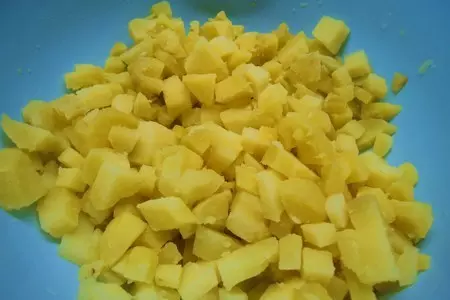 Картофельный салат с поджаристой куриной грудкой: шаг 4
