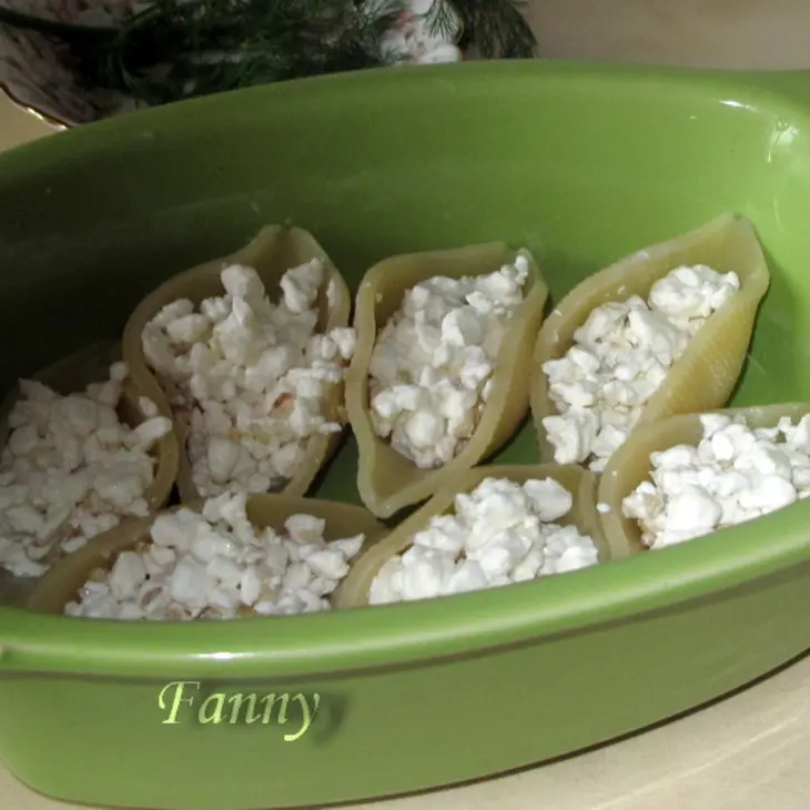 Конкильони, фаршированные домашним сыром с кабачковым соусом: шаг 6