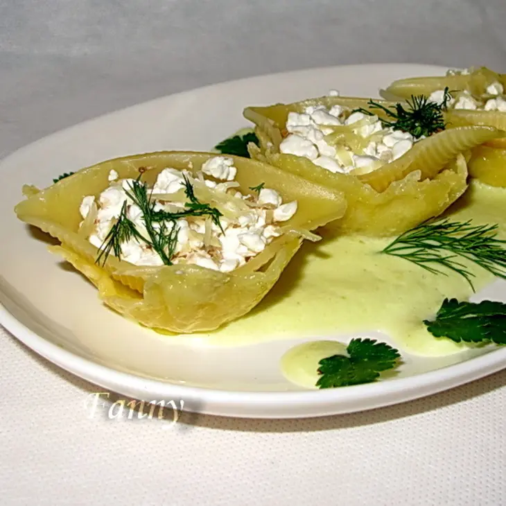 Конкильони, фаршированные домашним сыром с кабачковым соусом: шаг 11