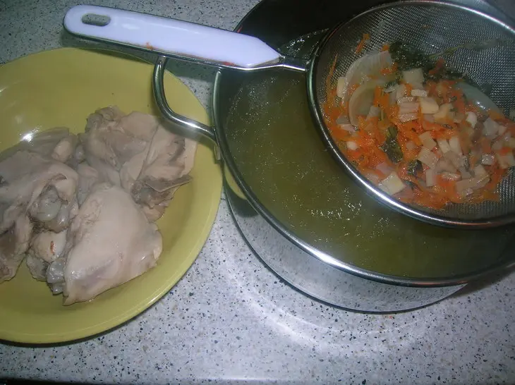 Куриный суп с рисом и тимьяном ( язык проглотишь и пальчики оближешь): шаг 6
